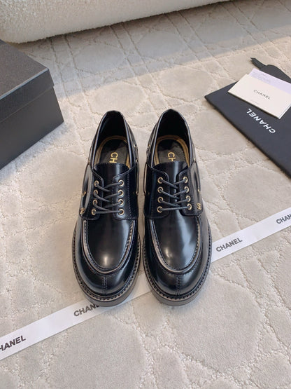 CHAN New Lace-up Loafers