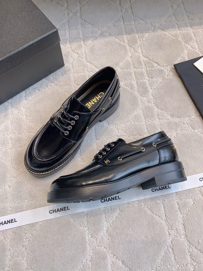 CHAN New Lace-up Loafers