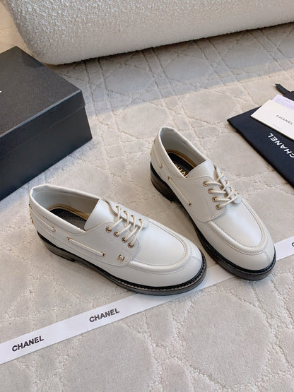 CHAN New Lace-up Loafers