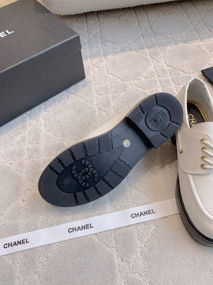 CHAN New Lace-up Loafers