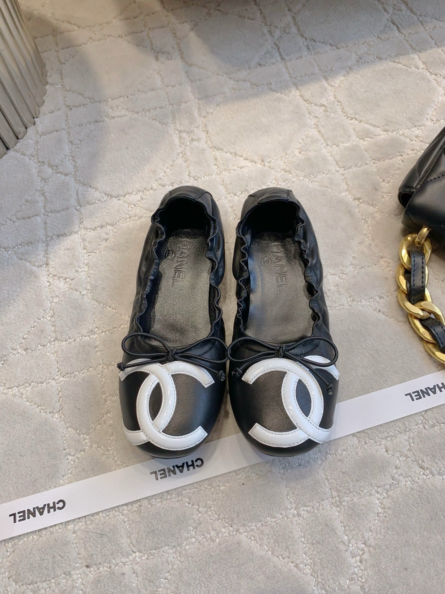 CHAN  New flat shoes