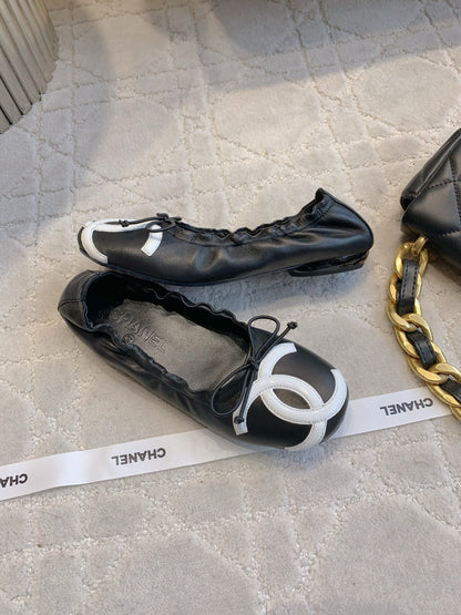 CHAN  New flat shoes