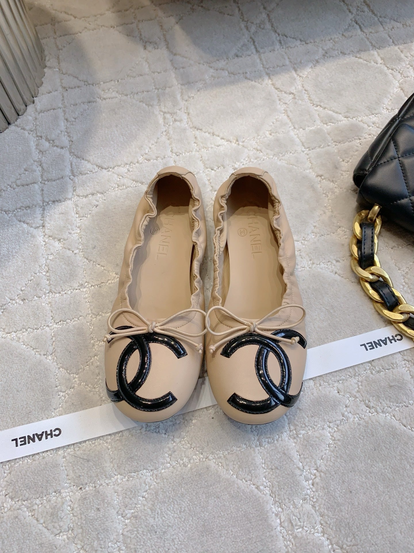 CHAN  New flat shoes