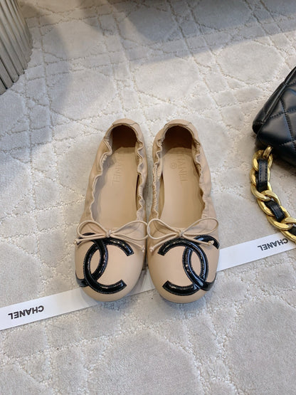 CHAN  New flat shoes