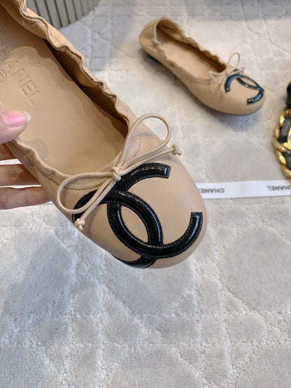 CHAN  New flat shoes