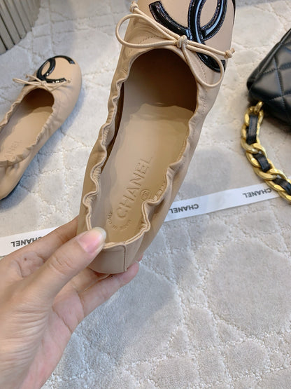 CHAN  New flat shoes