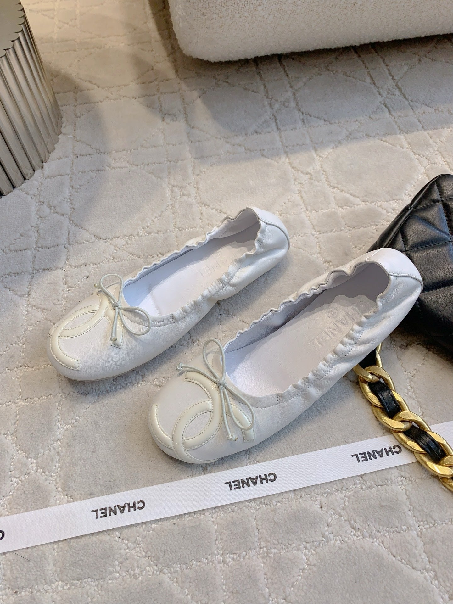 CHAN  New flat shoes