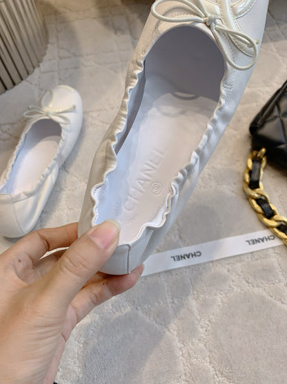 CHAN  New flat shoes