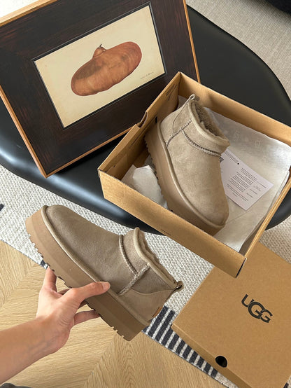 Guc New Platform ankle boots