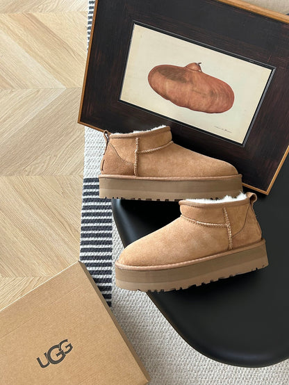 Guc New Platform ankle boots