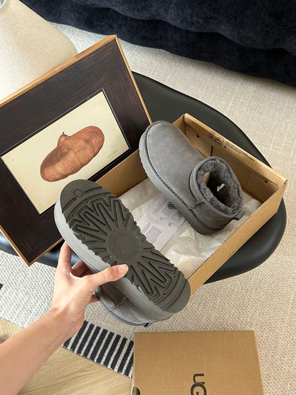 Guc New Platform ankle boots