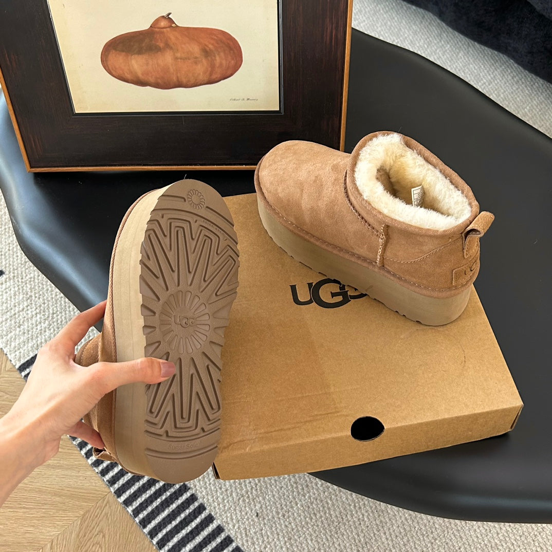 Guc New Platform ankle boots