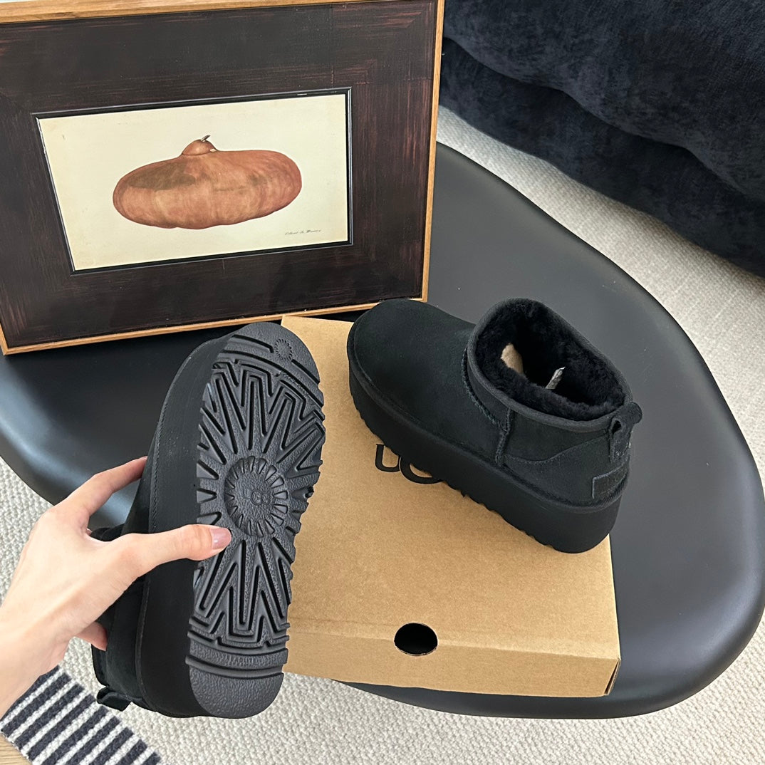 Guc New Platform ankle boots