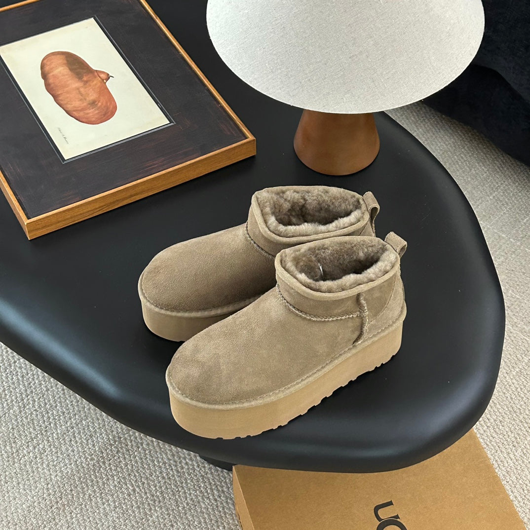 Guc New Platform ankle boots