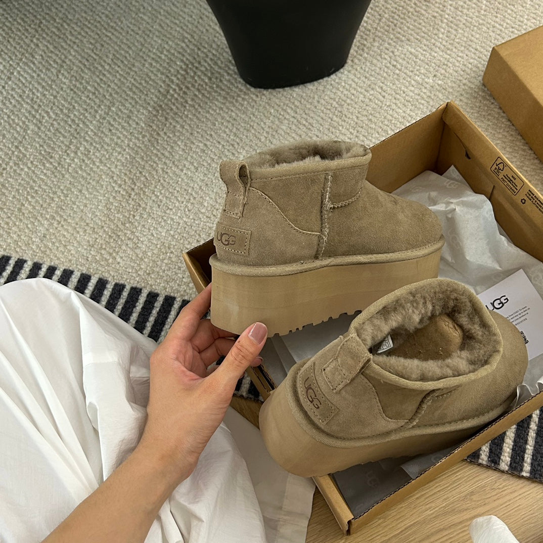 Guc New Platform ankle boots