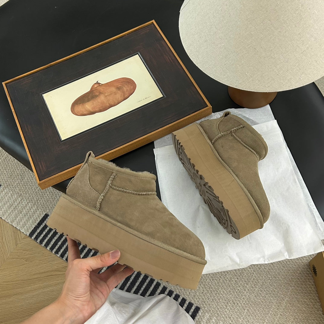 Guc New Platform ankle boots