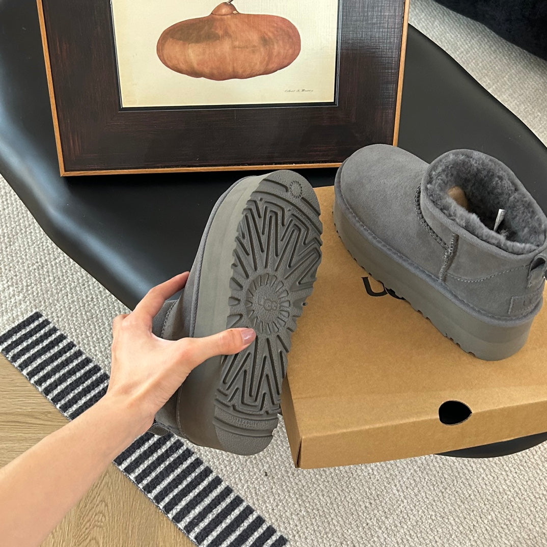 Guc New Platform ankle boots