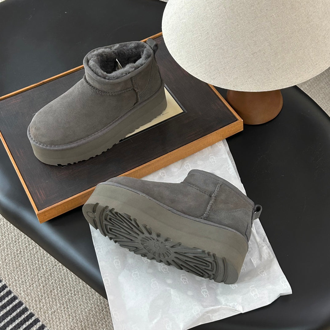 Guc New Platform ankle boots