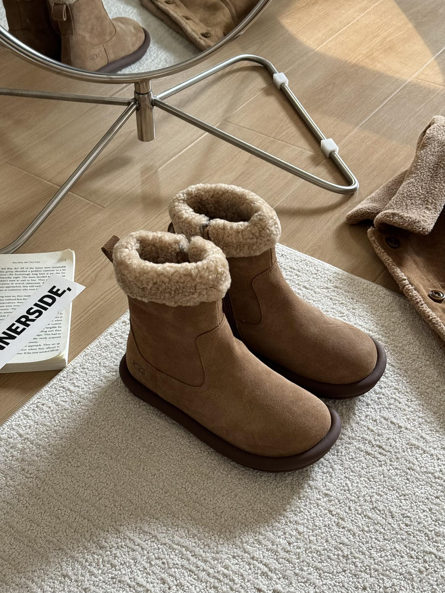 Guc New Handmade curly boots