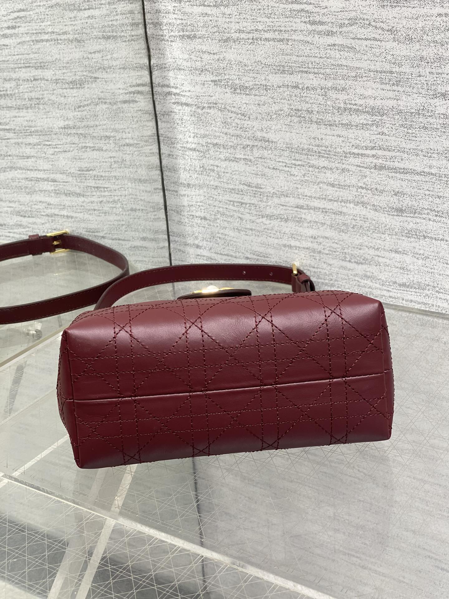 CD New Product; Pearl Link Bag