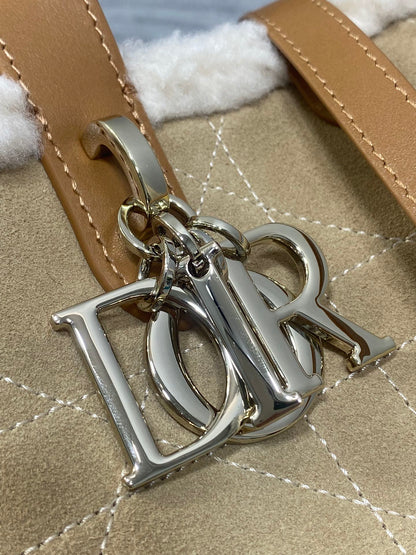 CD New Products Vertical Series Bags