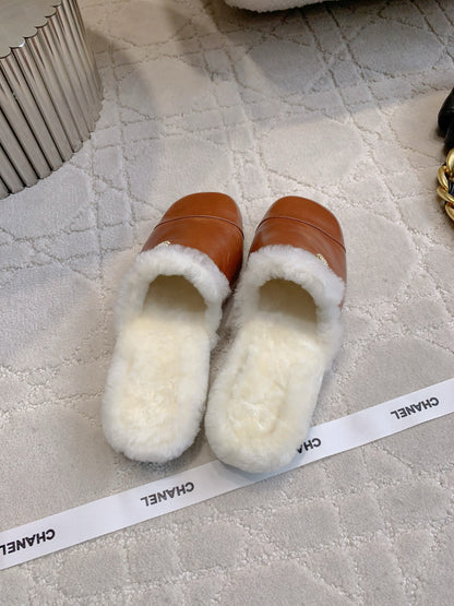 Chan New flat sandals