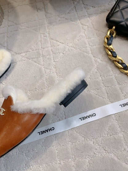 Chan New flat sandals