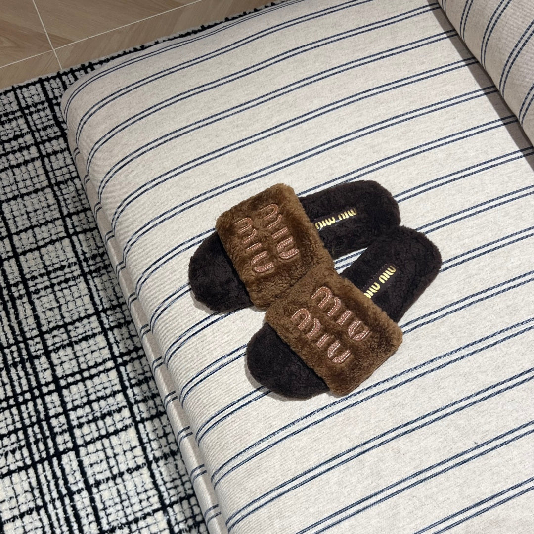 Miu New Lazy slippers