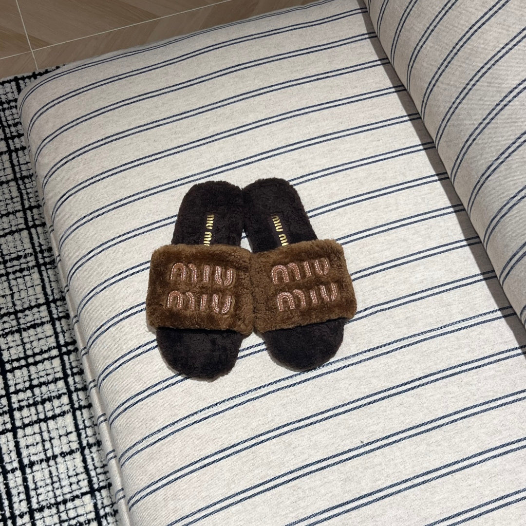 Miu New Lazy slippers