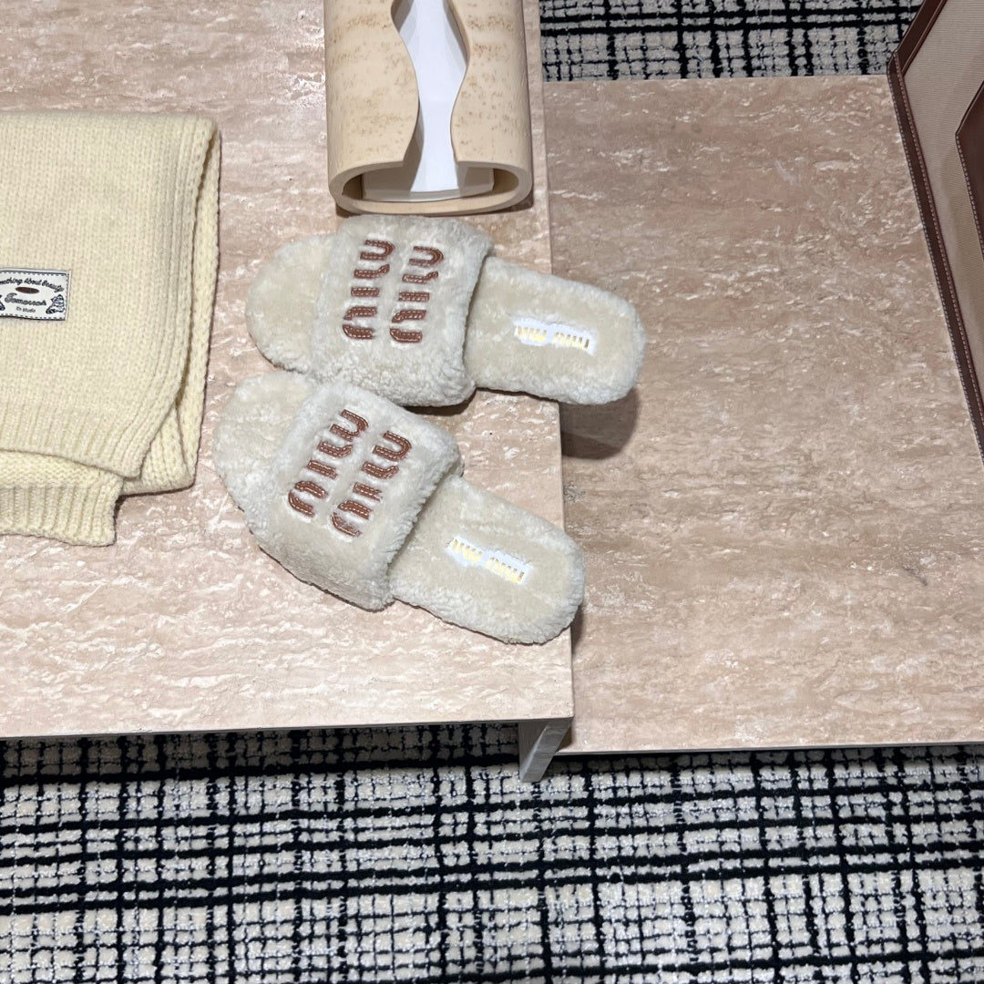 Miu New Lazy slippers