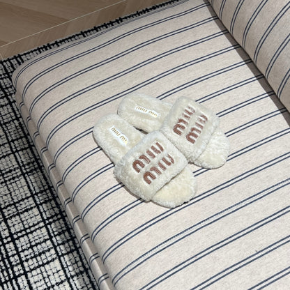 Miu New Lazy slippers