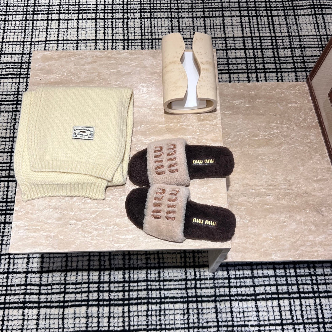 Miu New Lazy slippers