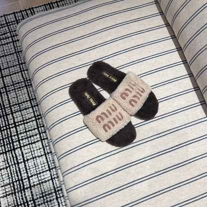 Miu New Lazy slippers