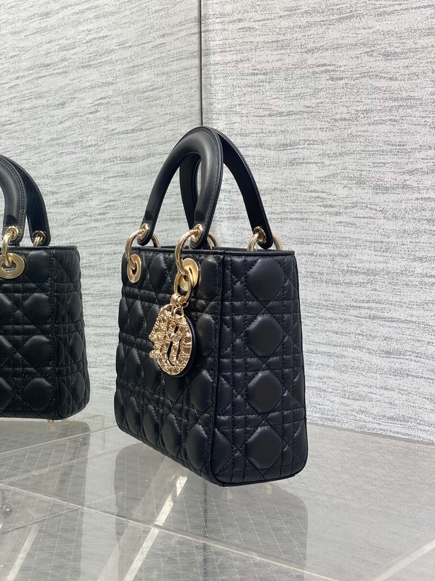 CD new product Daphne bag