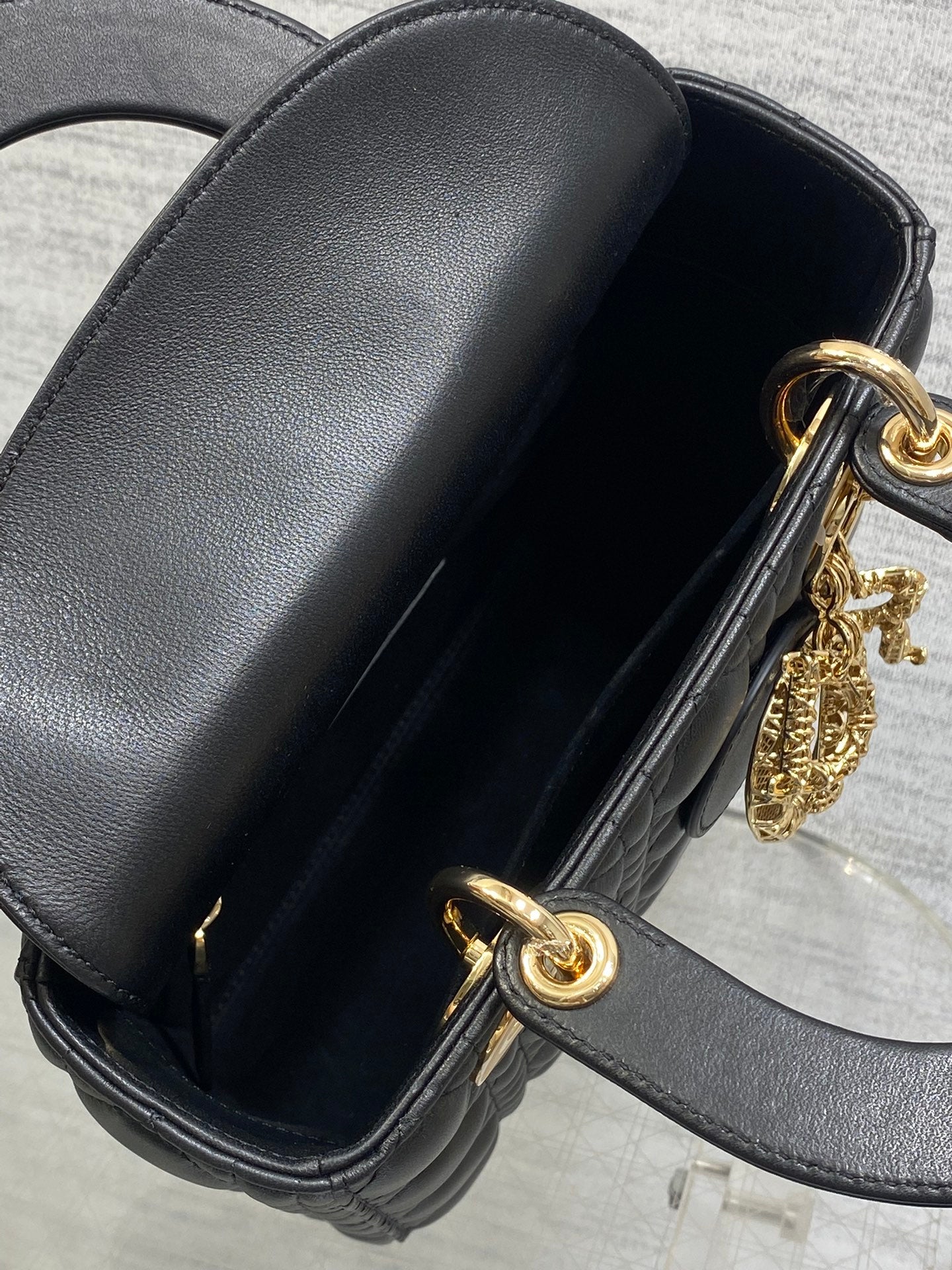 CD new product Daphne bag