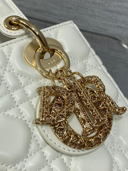 CD new product Daphne bag