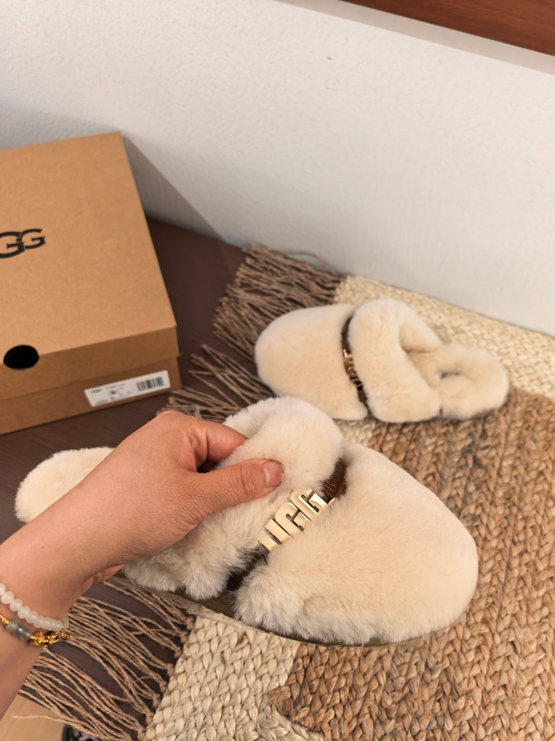 Guc New Side metal slippers