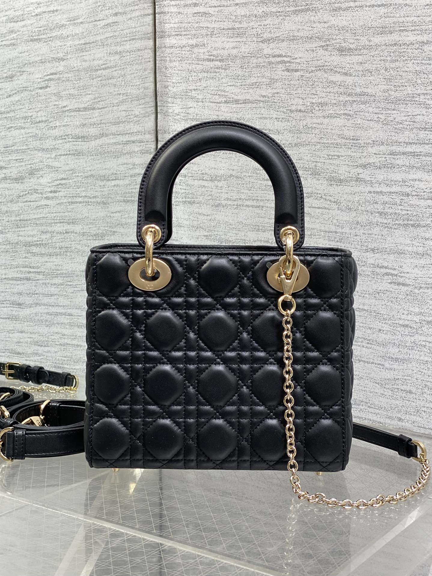 CD new product Daphne bag