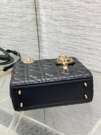 CD new product Daphne bag