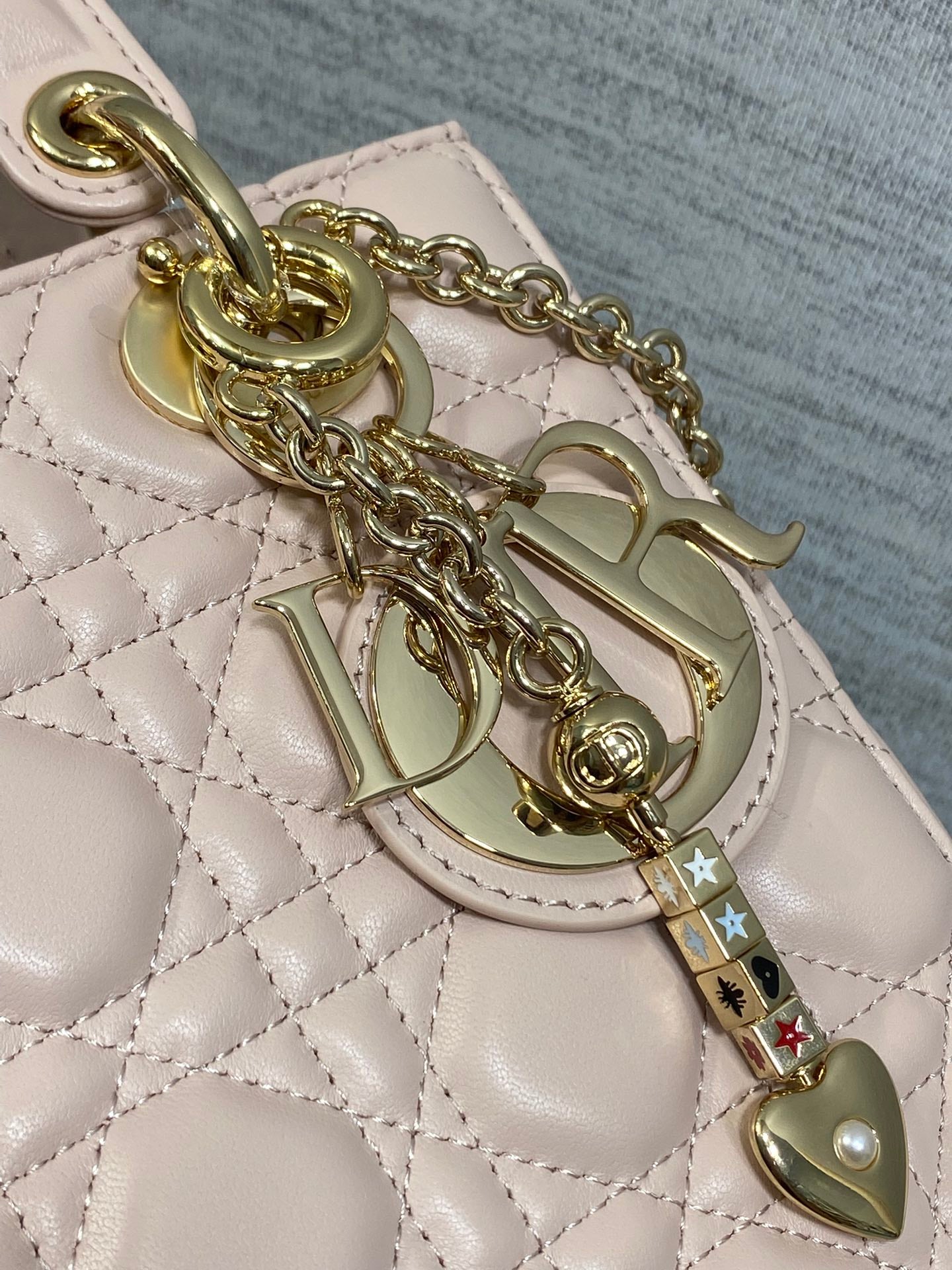 CD new product Daphne bag