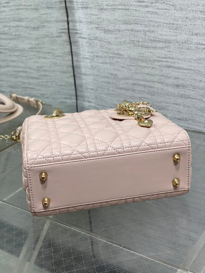 CD new product Daphne bag