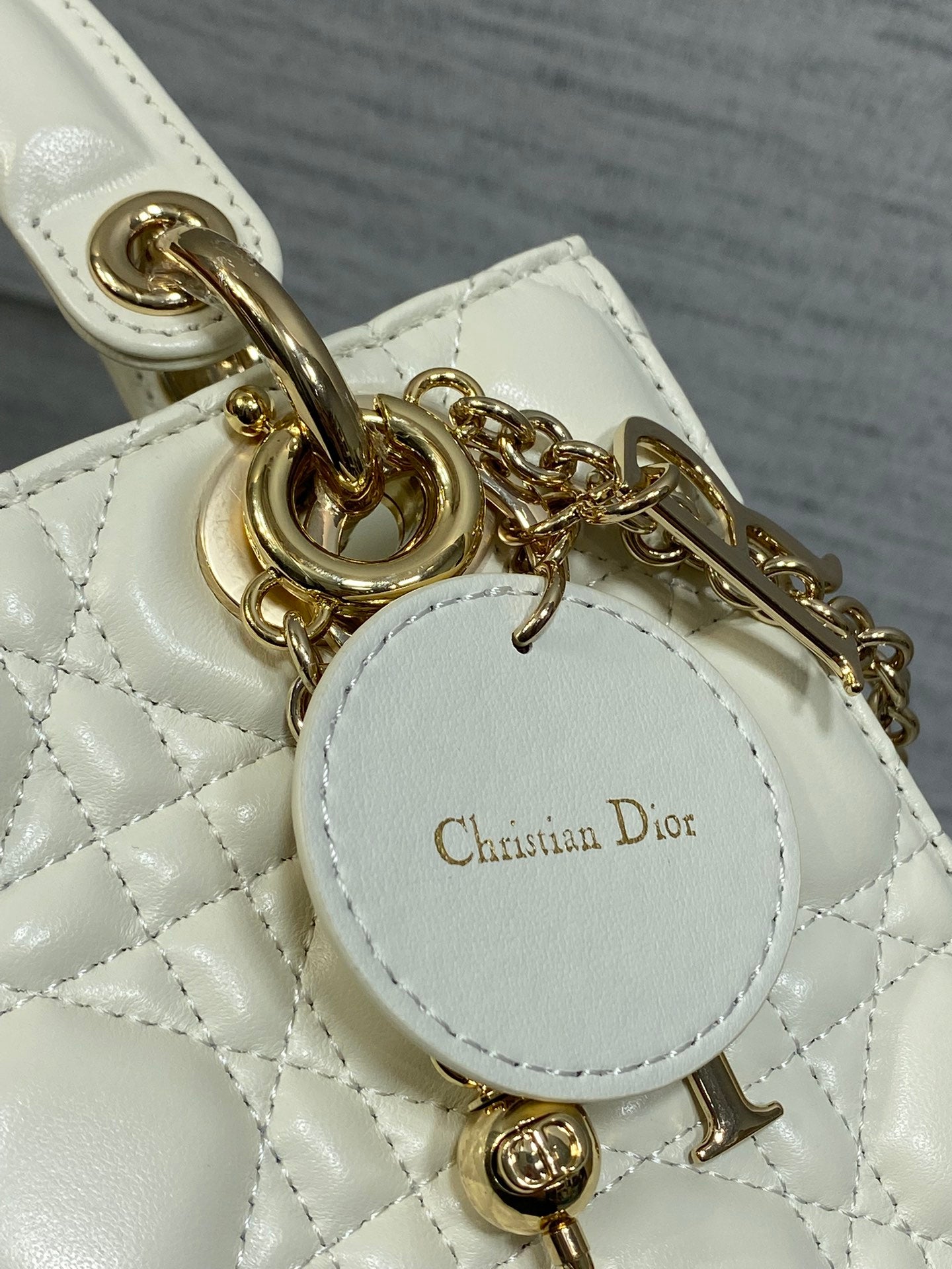 CD new product Daphne bag