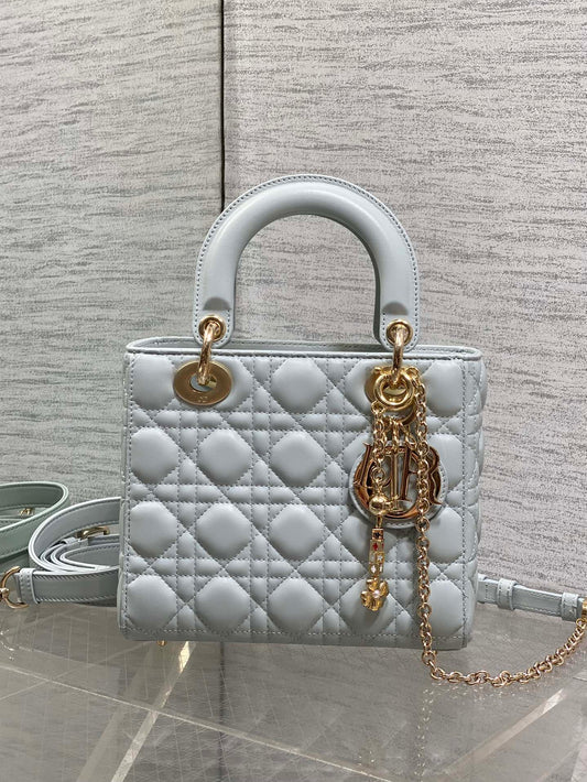 CD new product Daphne bag