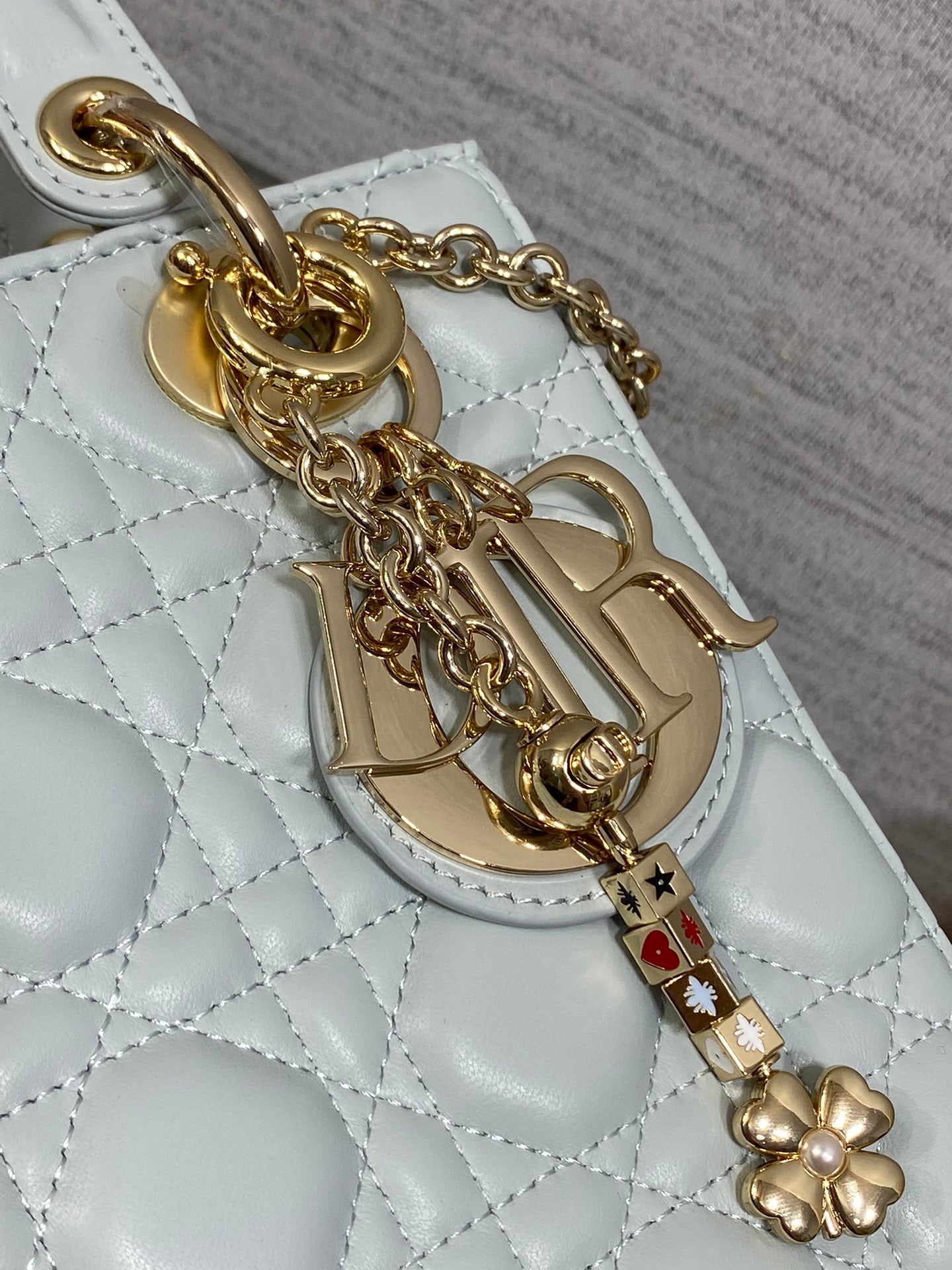 CD new product Daphne bag