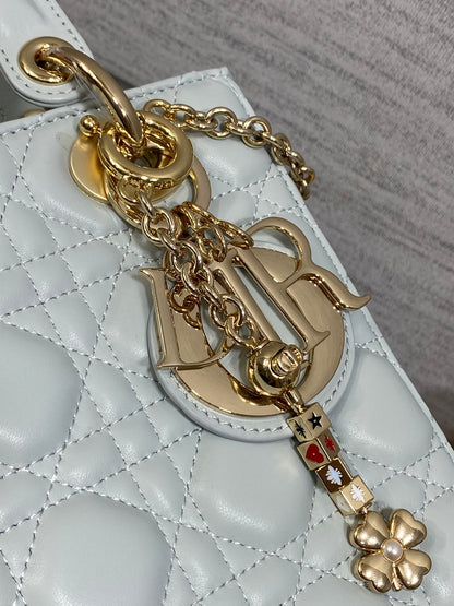 CD new product Daphne bag