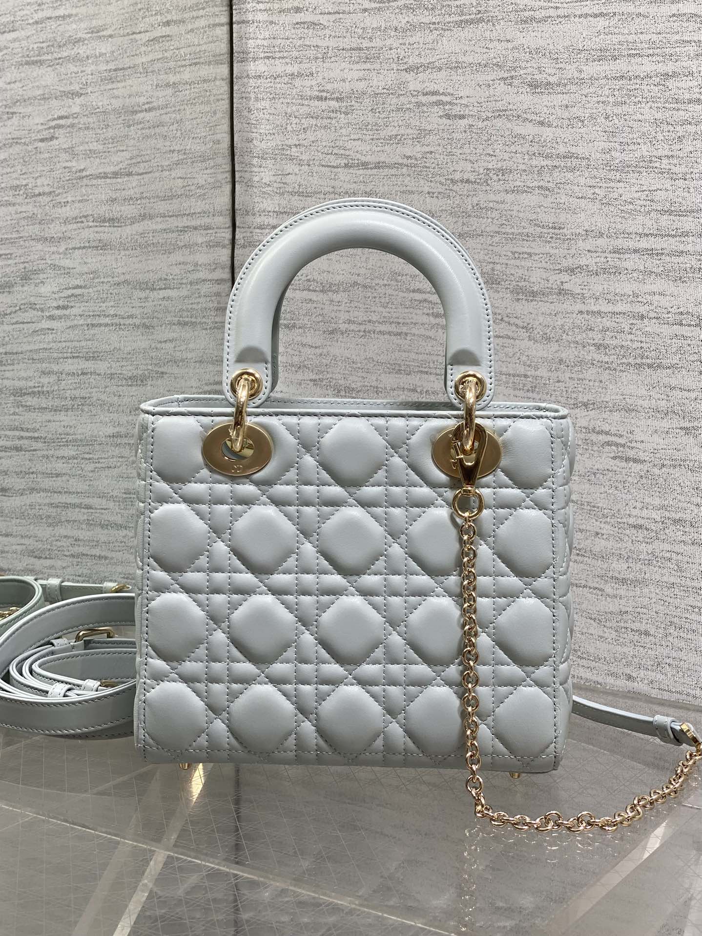 CD new product Daphne bag