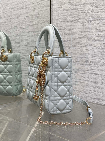 CD new product Daphne bag