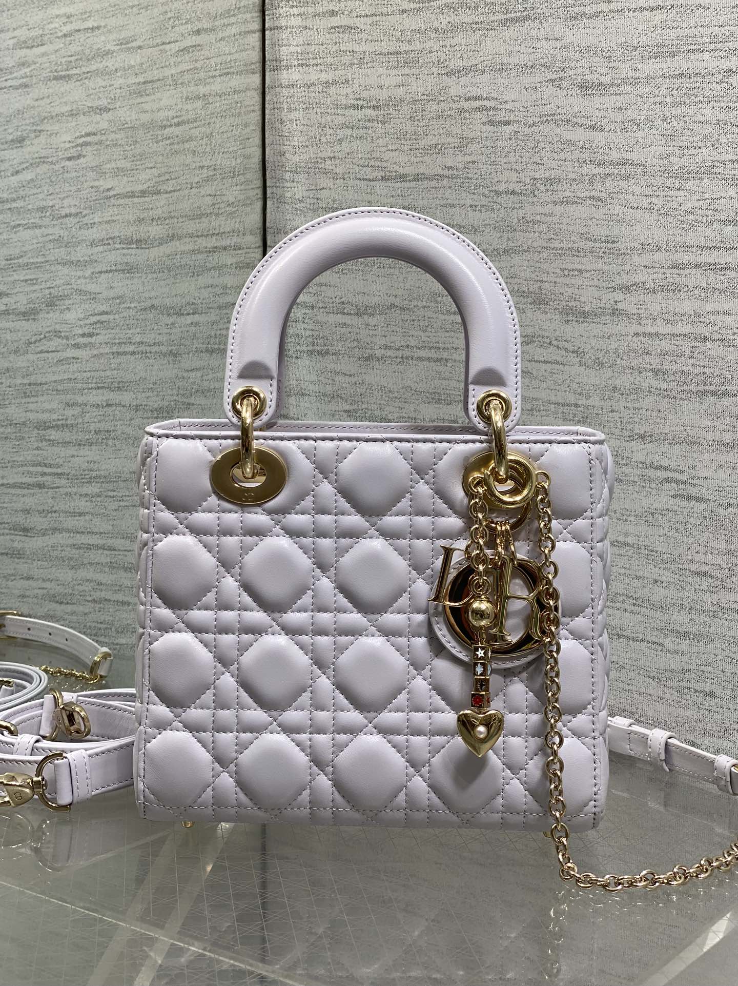 CD new product Daphne bag