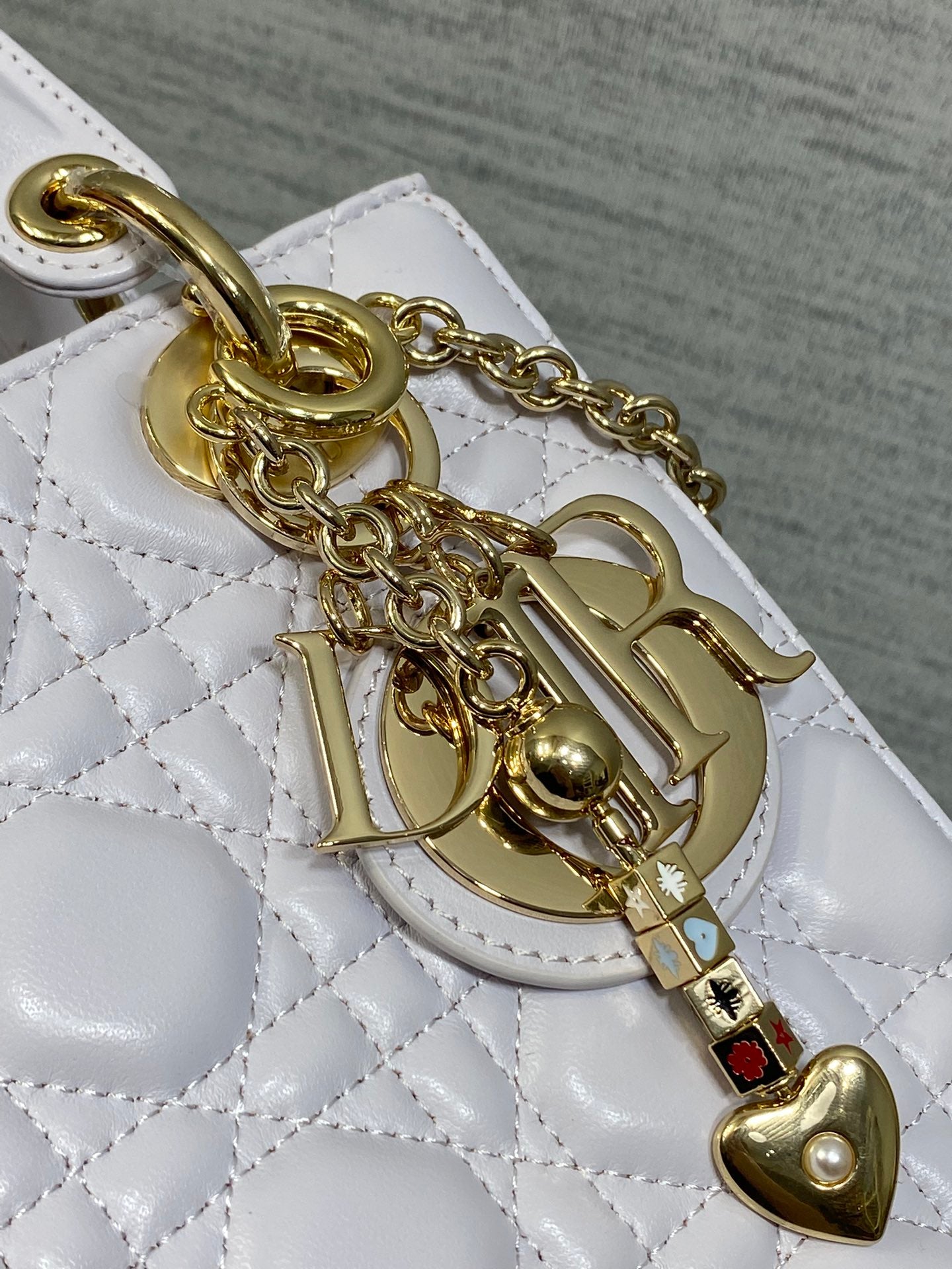 CD new product Daphne bag