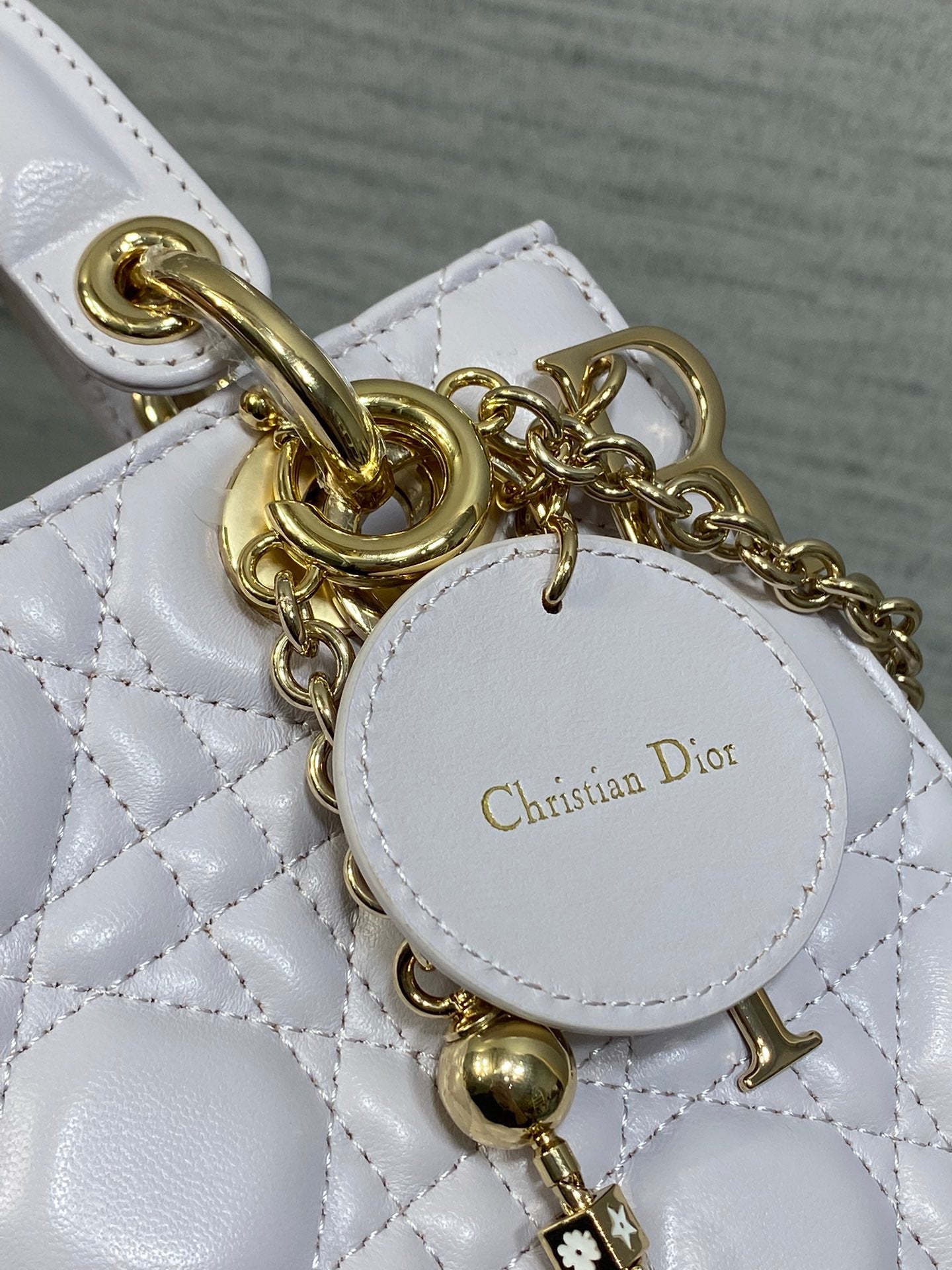 CD new product Daphne bag